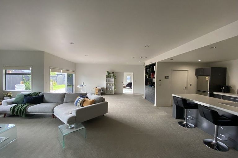 Photo of property in 24 Malbec Place, Rototuna, Hamilton, 3210
