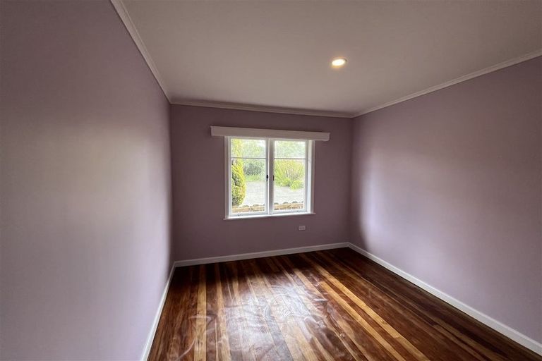 Photo of property in 2a/2 Matipo Road, Te Atatu Peninsula, Auckland, 0610