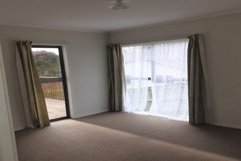 Photo of property in 32 Kaiwaka Road, Waiuku, 2123