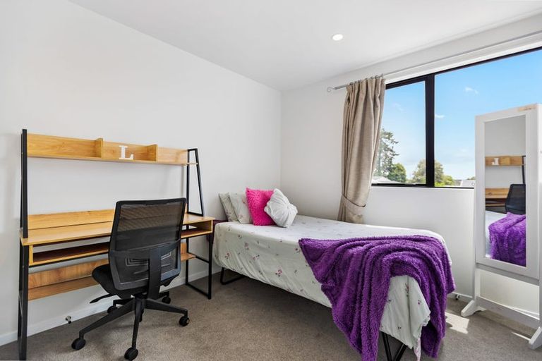 Photo of property in 3 Ivy Nola Way, Henderson, Auckland, 0612