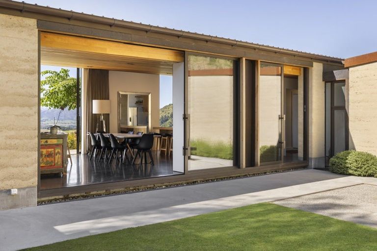 Photo of property in 633 Mount Barker Road, Wanaka, 9382