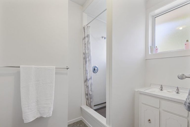 Photo of property in 1/17 Tyrone Street, Belfast, Christchurch, 8051