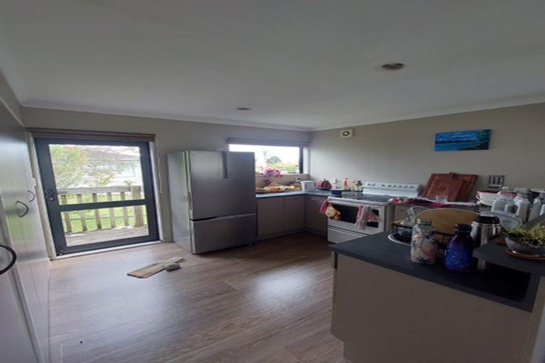 Photo of property in 28 Marcel Place, Glenfield, Auckland, 0629