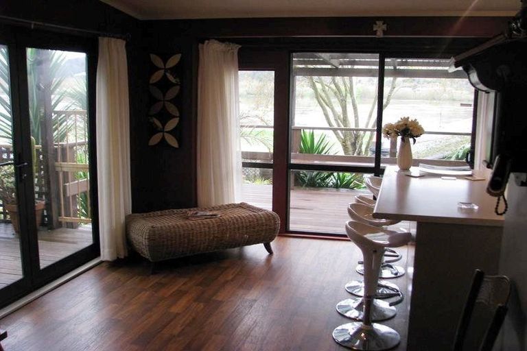 Photo of property in 90 Riverview Road, Huntly, 3700