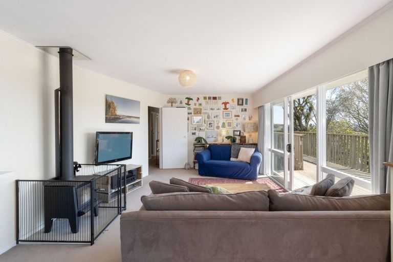 Photo of property in 33 Tauroa Road, Havelock North, 4130