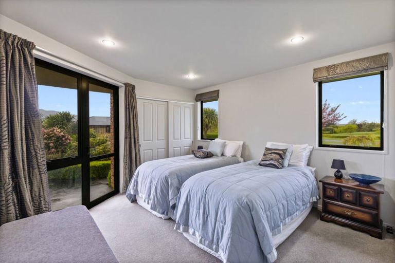 Photo of property in 28 Pukutahi Drive, Te Anau, 9600