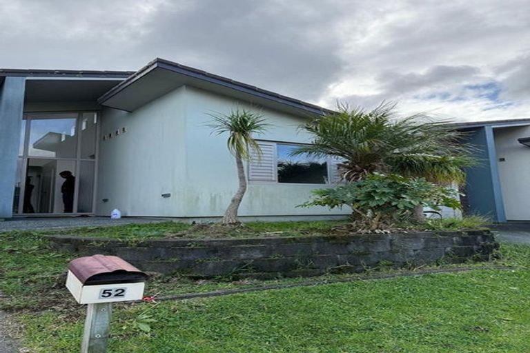 Photo of property in 52 Aspiring Avenue, Clover Park, Auckland, 2019