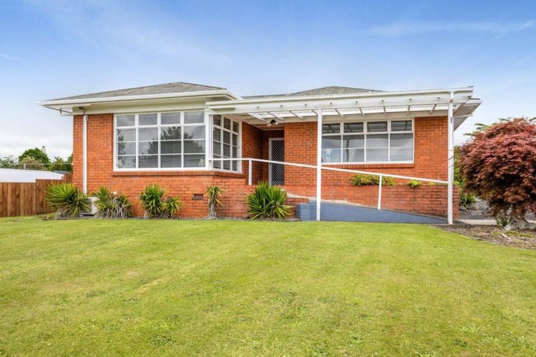 Photo of property in 379 Broadway, Stratford, 4332