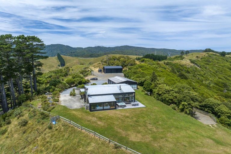 Photo of property in 198-200 Maungakotukutuku Road, Paraparaumu, 5032