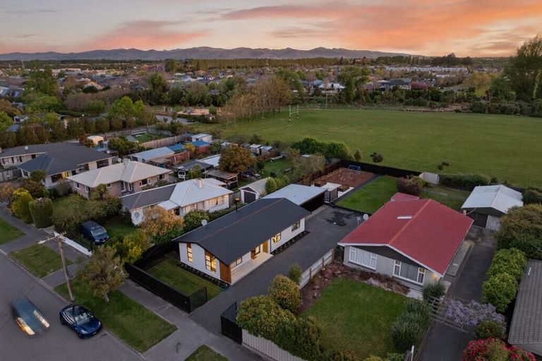 Photo of property in 75 Englefield Road, Northwood, Christchurch, 8051