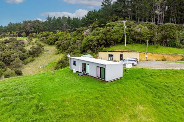 Photo of property in 60 Summer Road, Tinopai, Matakohe, 0593