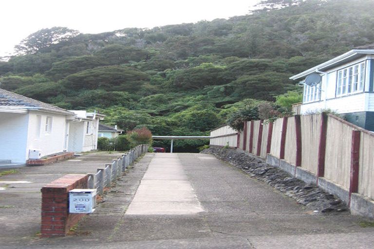 Photo of property in 192 Whites Line East, Waiwhetu, Lower Hutt, 5010