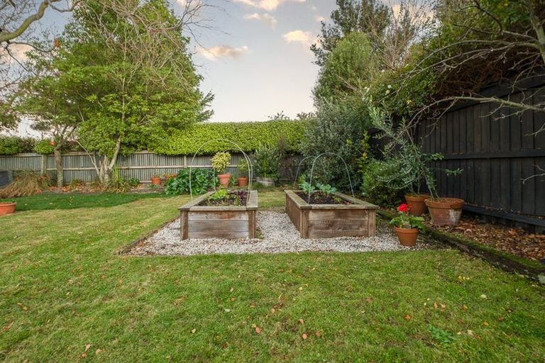 Photo of property in 86 Saint Martins Road, Saint Martins, Christchurch, 8022