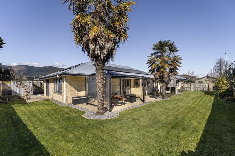 Photo of property in 16 Monaco View, Stoke, Nelson, 7011