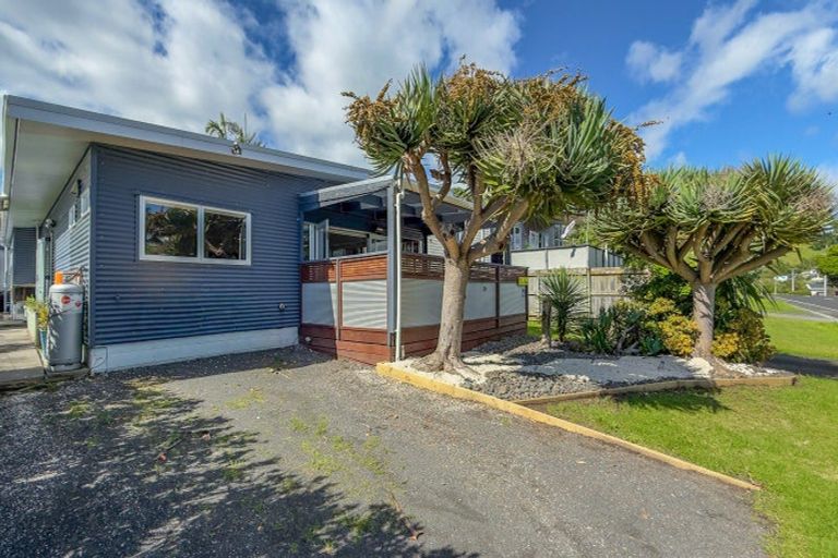 Photo of property in 25 Whiritoa Beach Road, Whiritoa, Whangamata, 3691