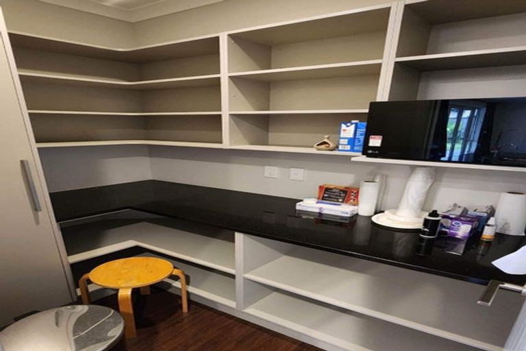 Photo of property in 6 Hampshire Court, Flagstaff, Hamilton, 3210