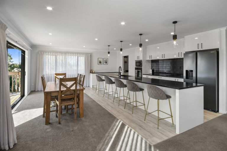 Photo of property in 28 Thomason Crescent, Pokeno, 2402