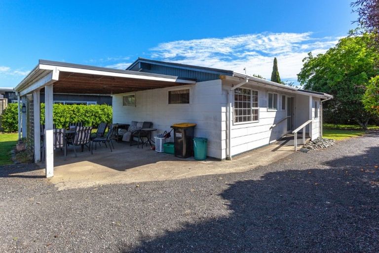 Photo of property in 211 Kiwi Road, Whangamata, 3620