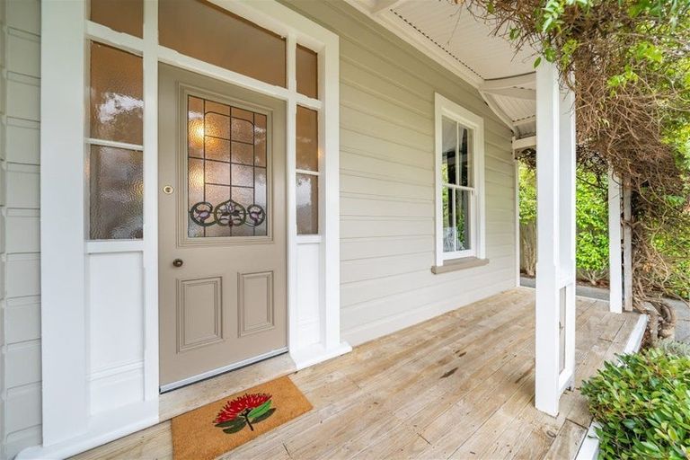 Photo of property in 6 Phar Lap Grove, Trentham, Upper Hutt, 5018