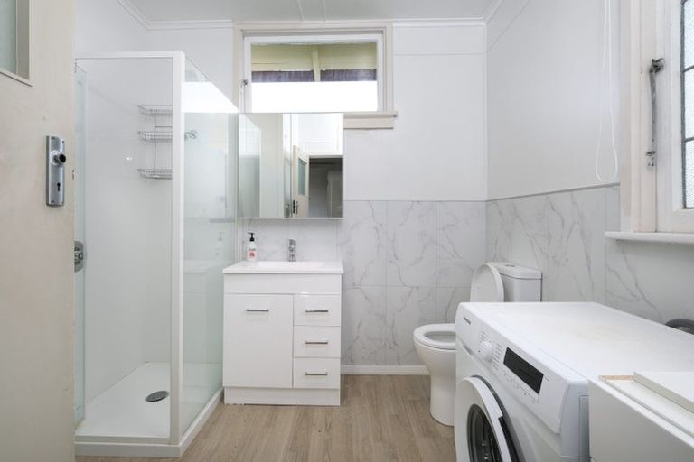 Photo of property in 60 Eastbourne Street, Caversham, Dunedin, 9012
