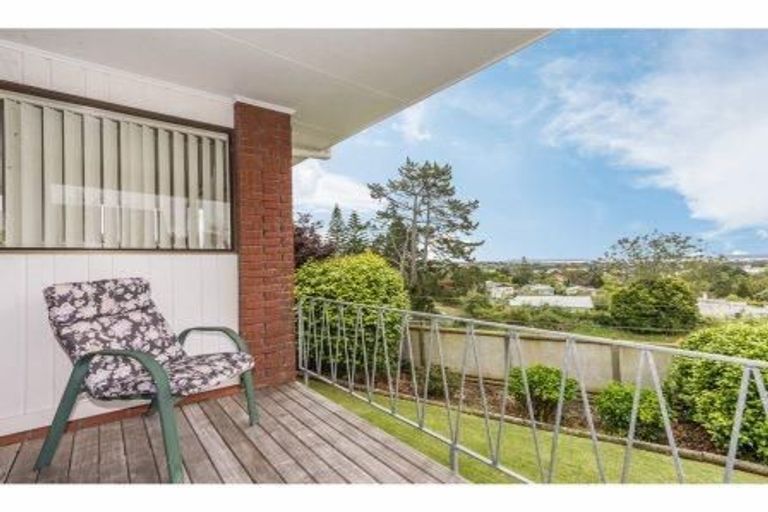 Photo of property in 75a/2 West Coast Road, Glen Eden, Auckland, 0602