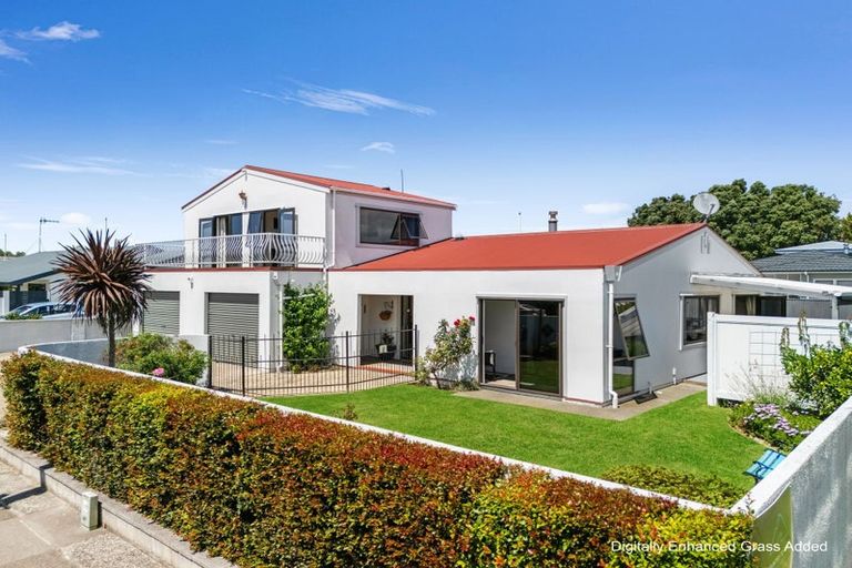 Photo of property in 49a Meeanee Road, Taradale, Napier, 4112