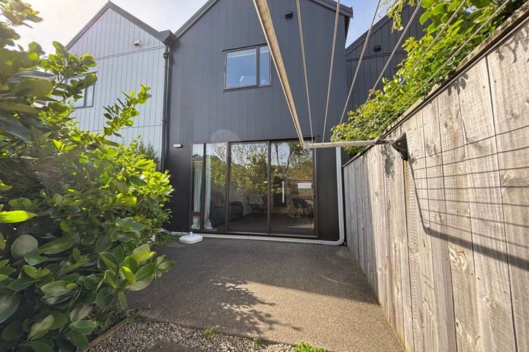 Photo of property in 15 Ron Deal Way, Epuni, Lower Hutt, 5011