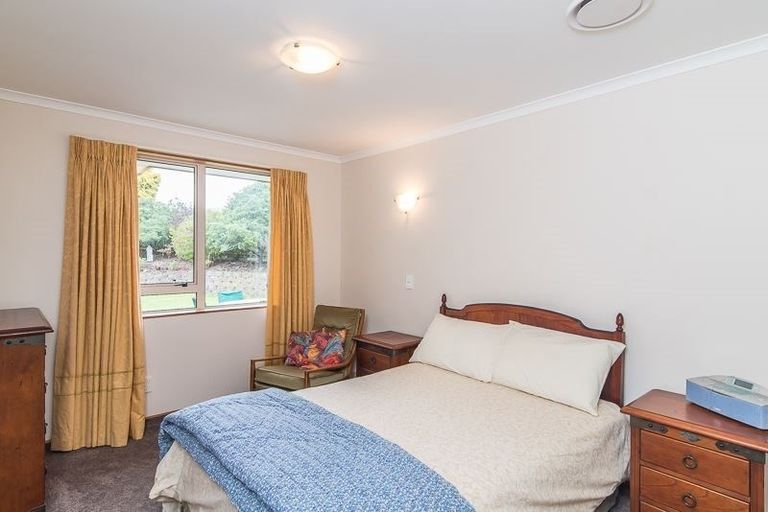 Photo of property in 15 Millennium Hill, Paraparaumu, 5032