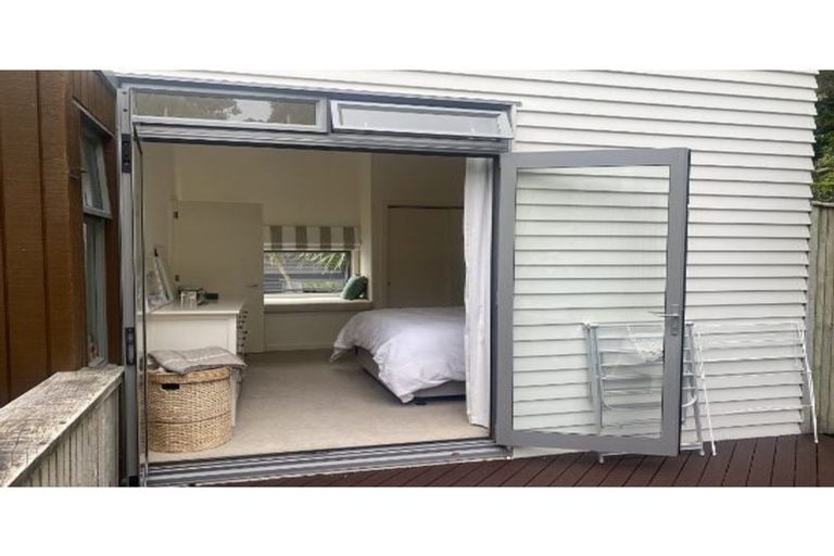 Photo of property in 37e Ngaio Road, Kelburn, Wellington, 6012