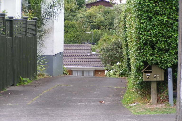 Photo of property in 2/25 Hart Road, Hauraki, Auckland, 0622