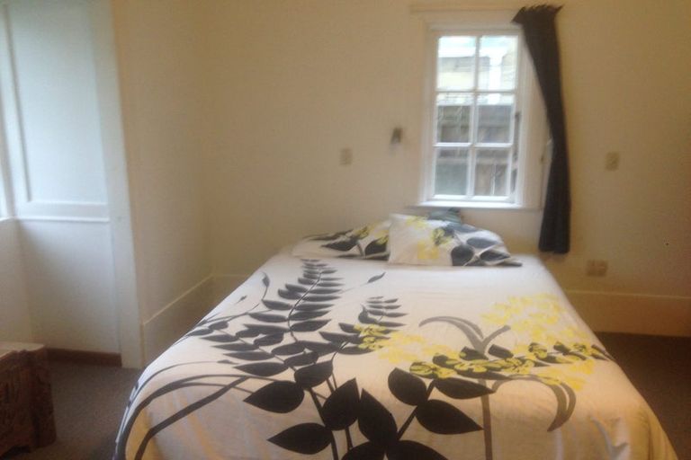 Photo of property in 179 Onepu Road, Lyall Bay, Wellington, 6022