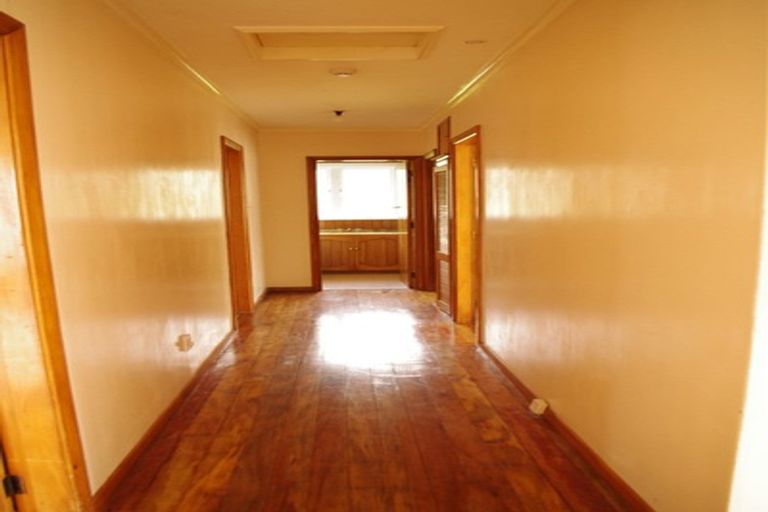 Photo of property in 33 Karaka Street, Wainuiomata, Lower Hutt, 5014