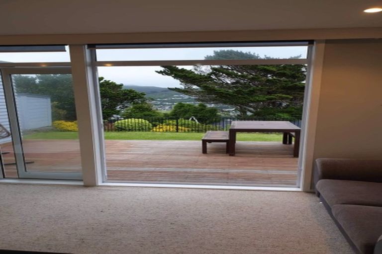 Photo of property in 9 Chapman Street, Johnsonville, Wellington, 6037