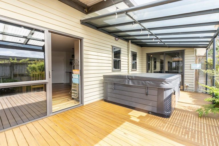 Photo of property in 5a Waikowhai Place, Raglan, 3225