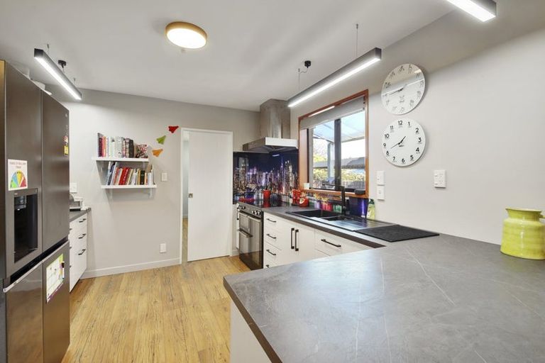 Photo of property in 1 Wakelin Place, Redwood, Christchurch, 8051