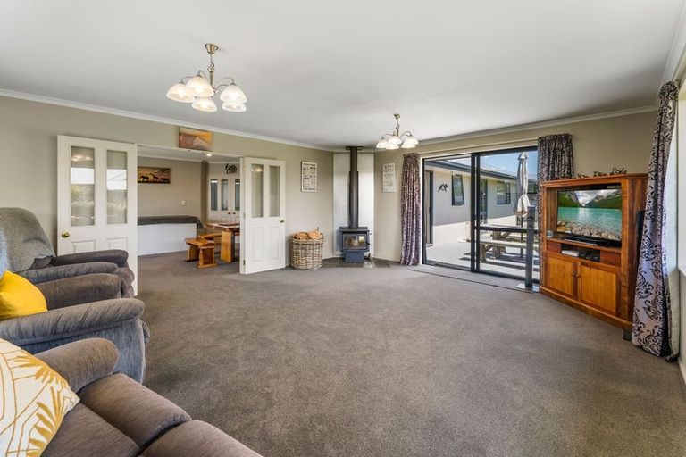 Photo of property in 2 Mayer Crescent, Wakefield, 7025