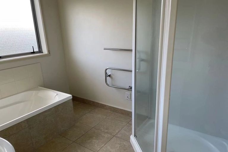 Photo of property in 48 Seamount Drive, Red Beach, 0932