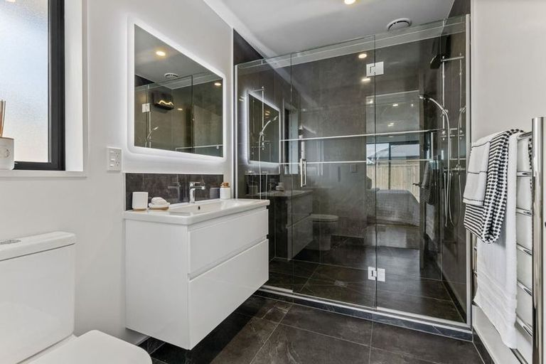 Photo of property in 11 Hayshed Street, Rolleston, 7614