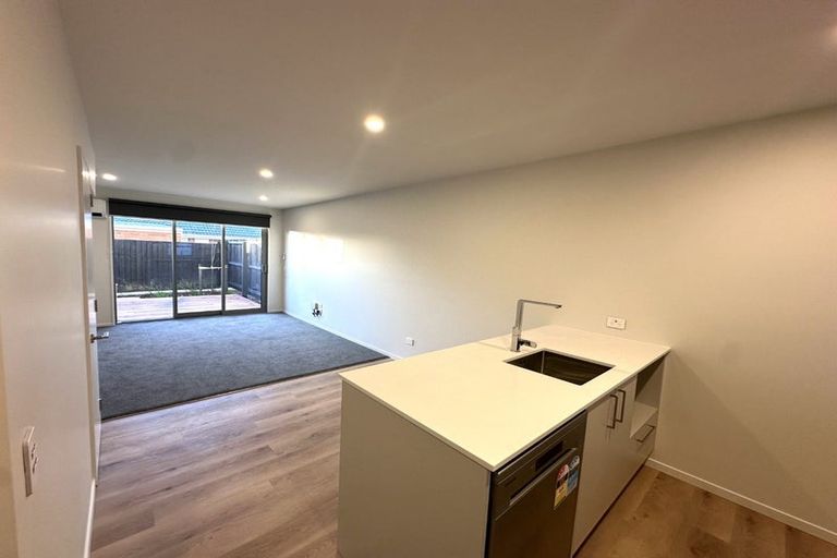 Photo of property in 61 Bampton Street, Shirley, Christchurch, 8061