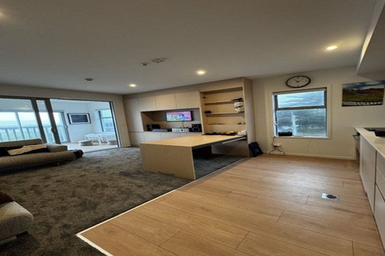 Photo of property in 207/87 Marine Parade, North New Brighton, Christchurch, 8083