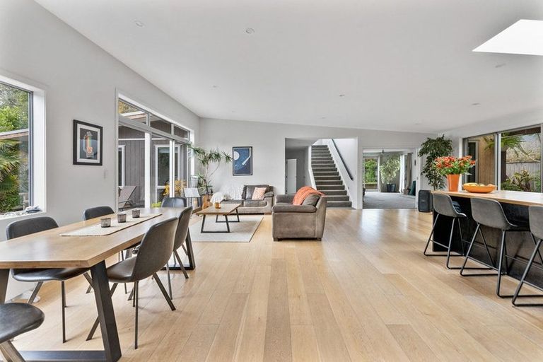 Photo of property in 37a Donnelly Street, Oakura, 4314