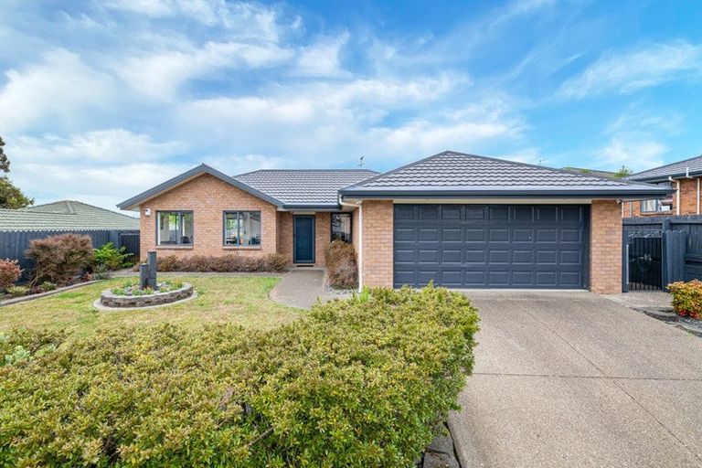 Photo of property in 9 Chelmsley Avenue, Henderson, Auckland, 0612
