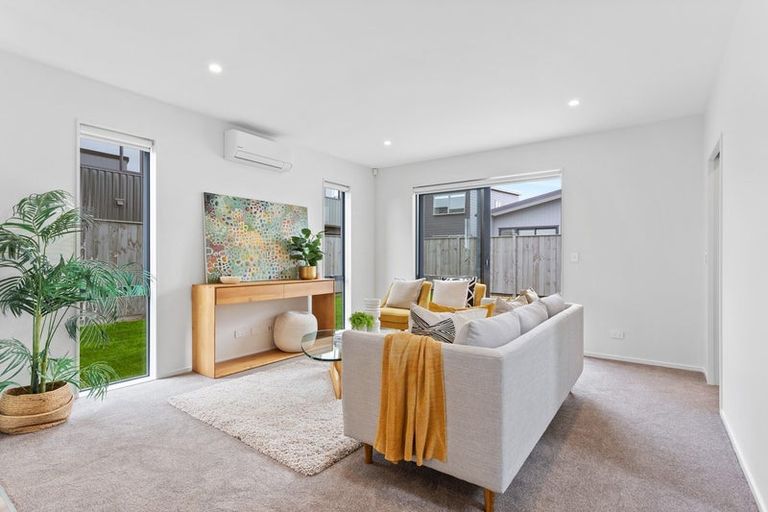 Photo of property in 30 Park Green Avenue, Rosehill, Papakura, 2113