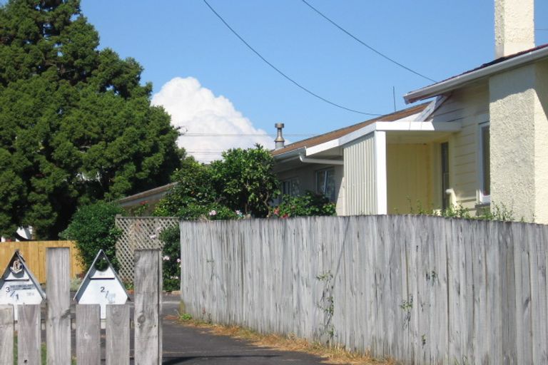 Photo of property in 2/1 Copley Street, New Lynn, Auckland, 0600