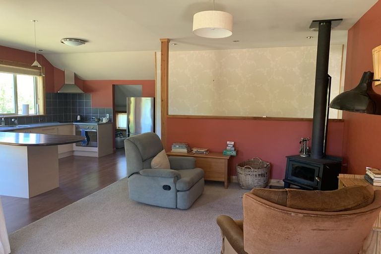 Photo of property in 8 Drake Place, Lake Hawea, Wanaka, 9382