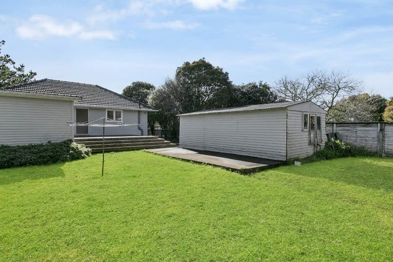 Photo of property in 40 Hereford Street, Te Atatu Peninsula, Auckland, 0610