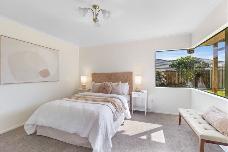 Photo of property in 13 Homewood Avenue, Levin, 5510