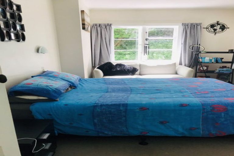 Photo of property in 74 Sunshine Avenue, Karori, Wellington, 6012