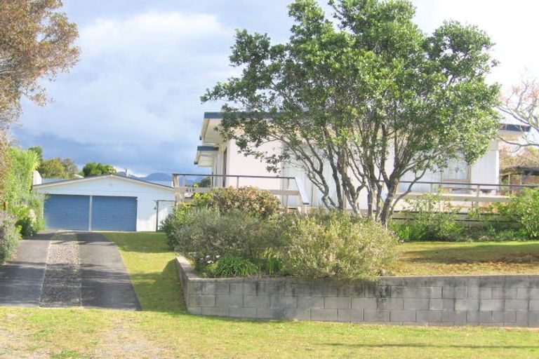 Photo of property in 419 Linton Crescent, Whangamata, 3620