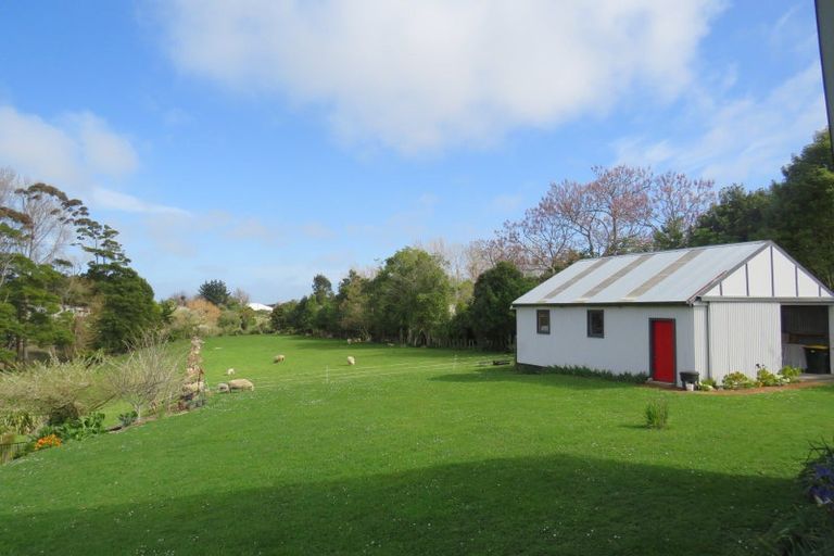 Photo of property in 33 Railway Terrace, Ohau, Levin, 5570